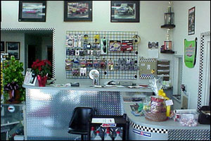 kaspers-automotive-repair-showroom-storefront5 Slideshow